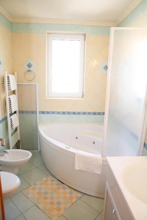 Vila Nara Hotel Vodice Buitenkant foto