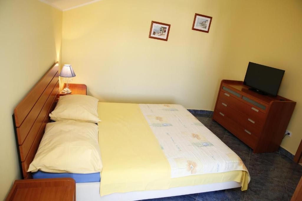 Vila Nara Hotel Vodice Buitenkant foto