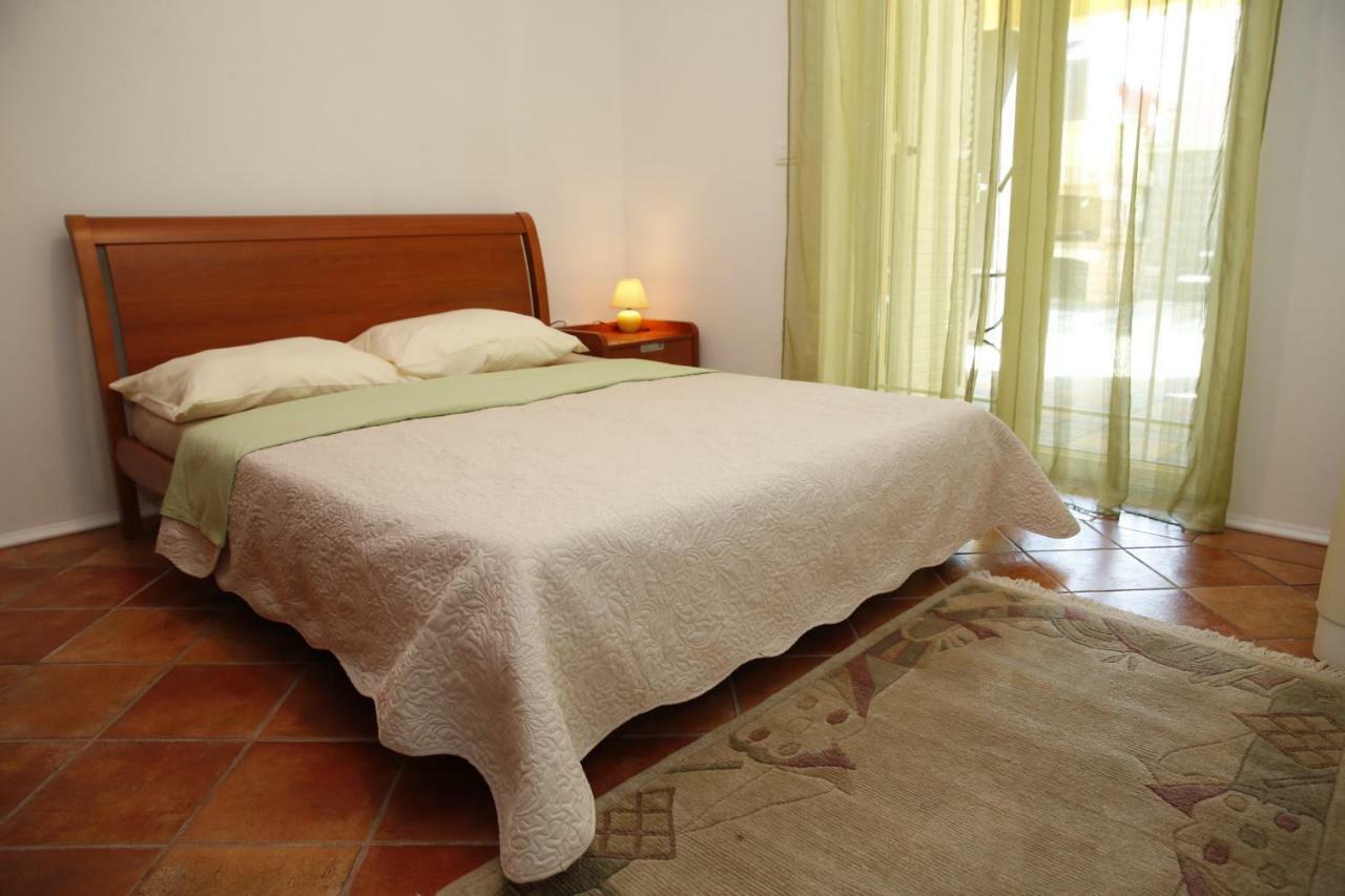 Vila Nara Hotel Vodice Buitenkant foto