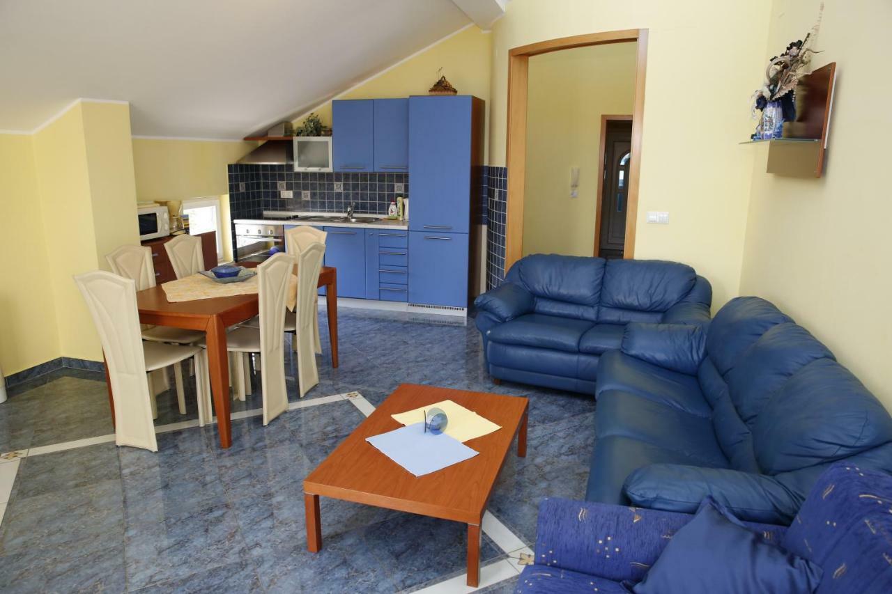 Vila Nara Hotel Vodice Buitenkant foto